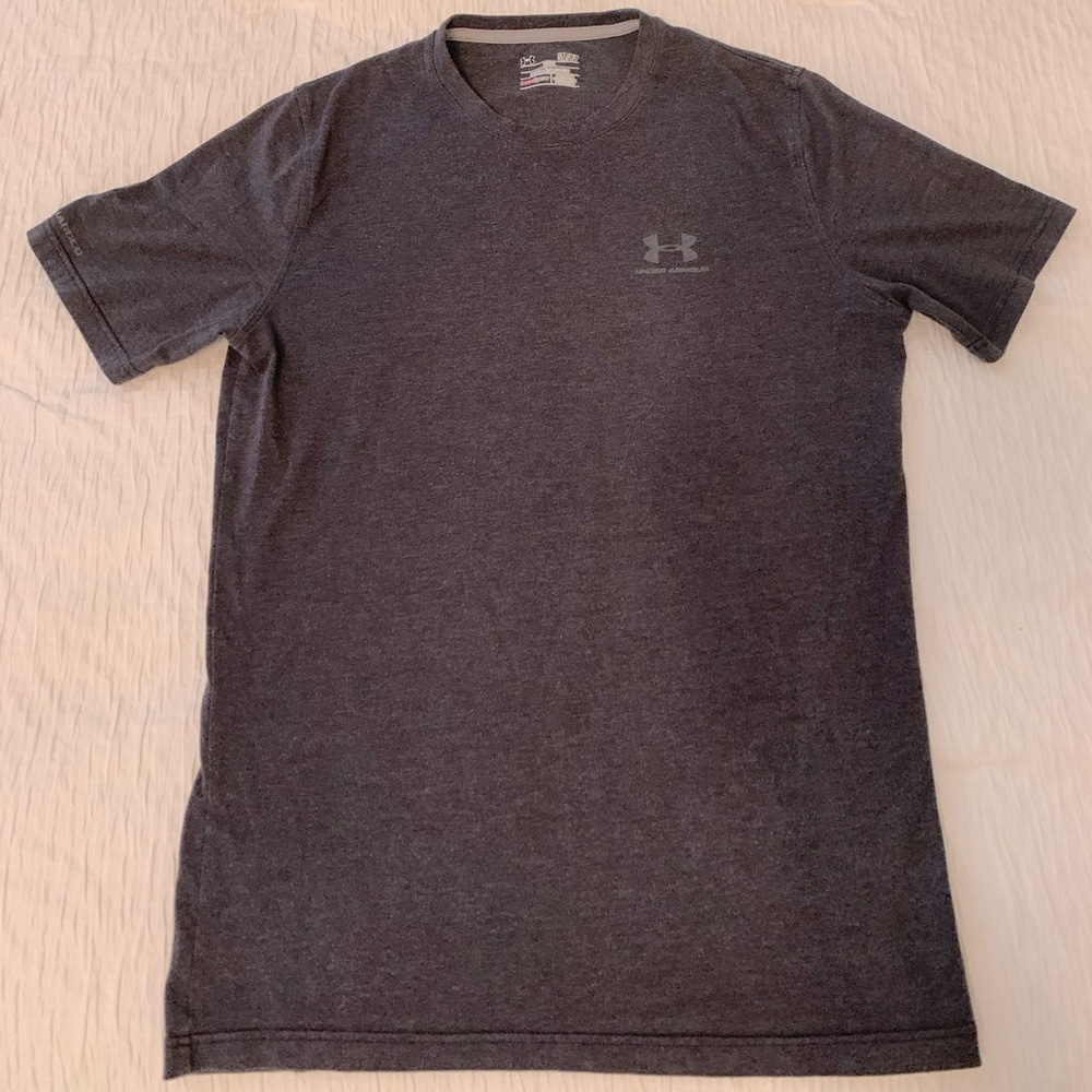Under Armour Heat Gear loose / small